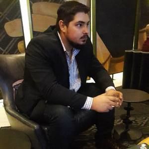 Meet your Posher, Christopher